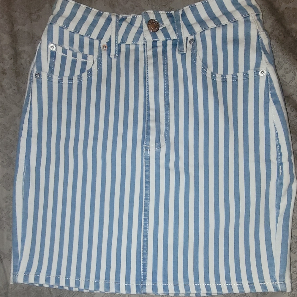Blue and white pinstripe mini skirt XS